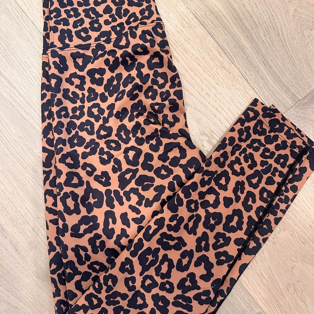 Beach Riot Sport | High-Rise Full Length Leopard Piper Active Leggings size M - Picture 3 of 6